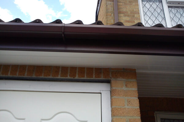 Rosewood fascia, with brown square gutter